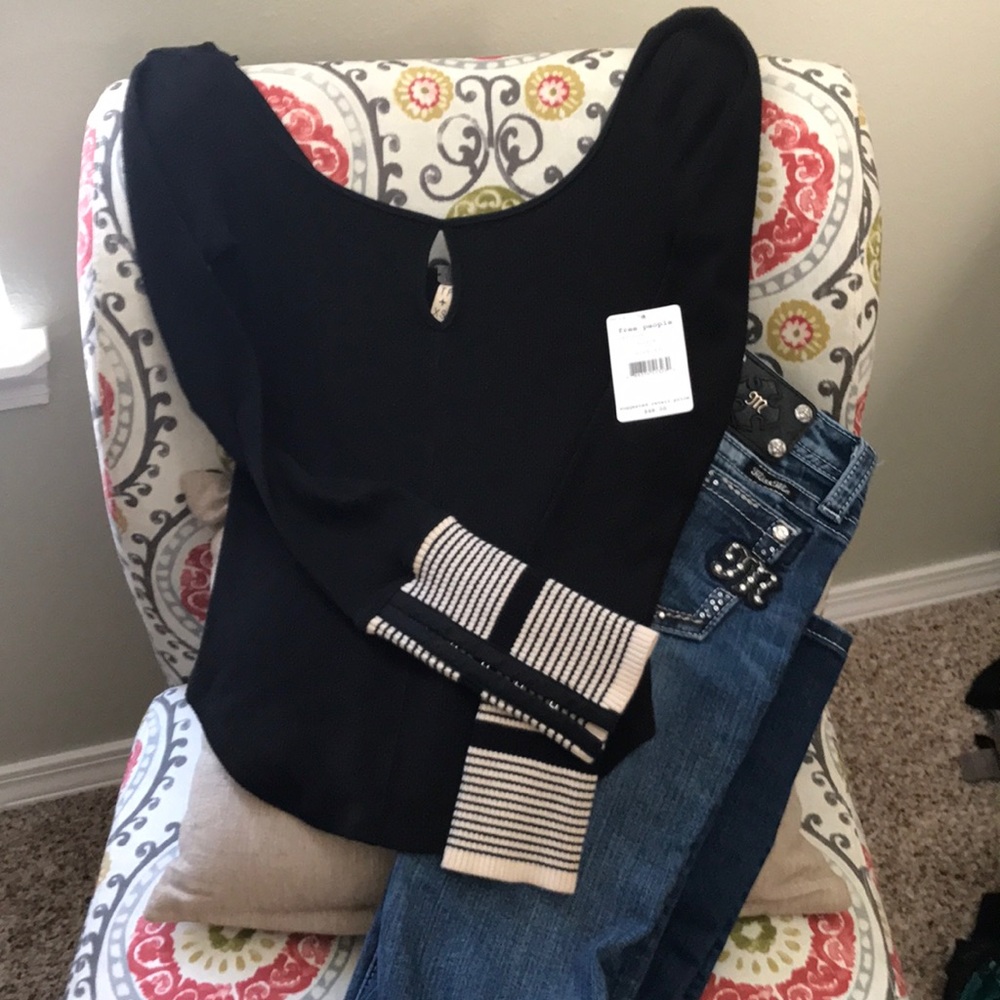 Free The People Modd cuff scoop neck NWT XS